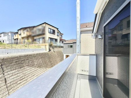 �o���R�j�[�@������ �G�߂̈ڂ낢����������J���I�ȋ�Ԃł�