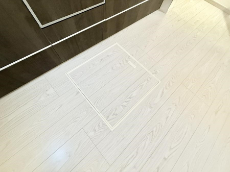 ���̑����ρ@�ݔ����B�ꂽ���[�X�y�[�X�ŉƑS�̂��X�b�L��