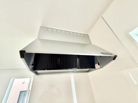 ���̑����ρ@�ݔ����������̏��C����������C��ɗU������A�����I�ɔr�����ł��܂��B