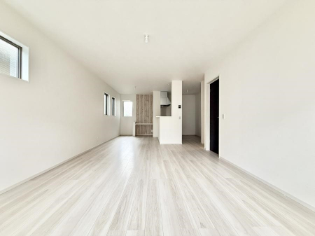 ���r���O�@���������났�ƏΊ炪�W�܂�A�S���܂郊�r���O