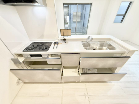 �L�b�`���@�������Ƒ����J��[�߂�A������̂���L�b�`��