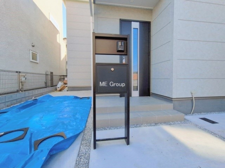 ���ց@�O��