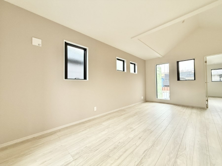 ���r���O�@�������Ƒ��̎��Ԃ��ʂ�A���K�Ŗ��������