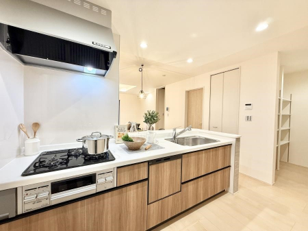 �L�b�`���@�������V���v���Ŕ������S�n�悢���Ԃ𐶂ރL�b�`�����