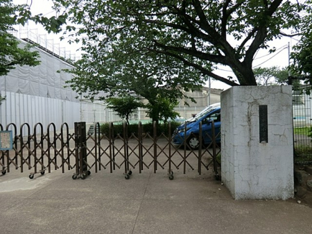 ���ӊ��@���w�Z 1900m ����s���{�����w�Z