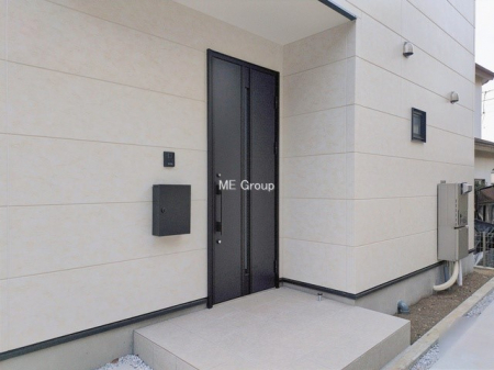 ���ց@�O��