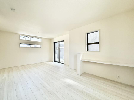 ���r���O�@���������났�ƏΊ炪�W�܂�A�S���܂郊�r���O