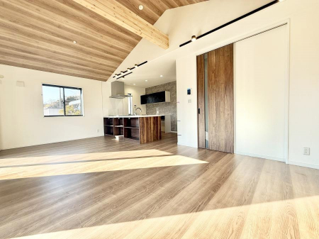 ���r���O�@���������C�ɓ���̏ꏊ�ŁA�̂�т�Ƃ������Ԃ�