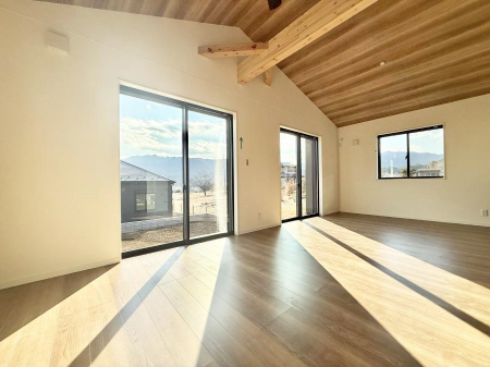 ���r���O�@�������Ƒ��̎��Ԃ��ʂ�A���K�Ŗ��������