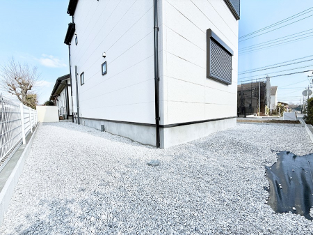 ���̑��@�O�ρ���炵�ɏ�����^����A�΂��������ꂽ�Z�܂��ł�