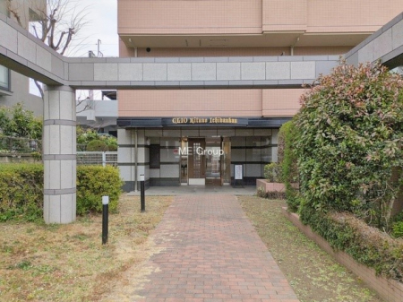 �G���g�����X�@�O�ρ��A�邽�тɈ��S����^���Ă����A���J�ɊǗ����ꂽ���L���