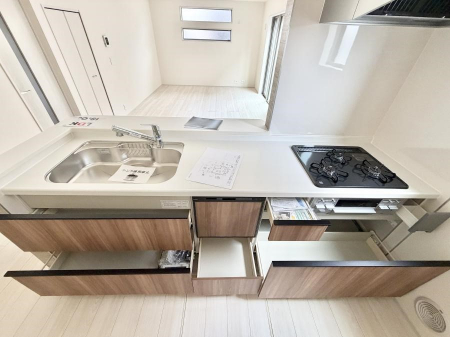 �L�b�`���@�������Ƒ����J��[�߂�A������̂���L�b�`��