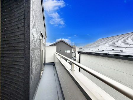 �o���R�j�[�@������ �G�߂̈ڂ낢����������J���I�ȋ�Ԃł�