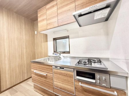 �L�b�`���@�������Ƒ��ƂȂ���A�R�~���j�P�[�V�����̏�