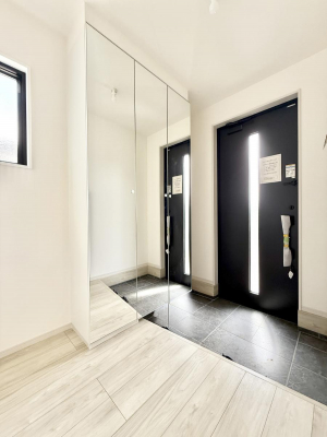 ���ց@������ �V���v���Ŕ������A���K�ȕ�炵�̓����