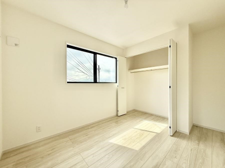 �Q���@���������̔z�u��ʋC���̗ǂ��݌v�ŕ����̋�C�������炸�A��ɐV�N�ȋ�C������܂�