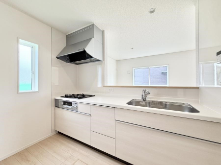 �L�b�`���@���������y���݂ƐH�ׂ�K����͂���L�b�`��