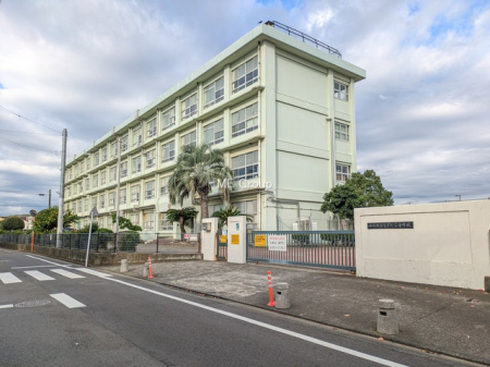 ���ӊ��@���w�Z 550m ���ˎs���Ȃł������w�Z