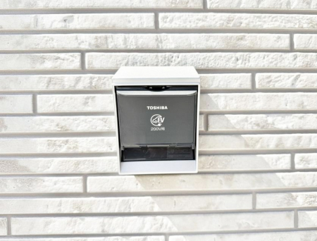 ���̑����ρ@�ݔ�������ŊȒP�ɏ[�d�ł��A�G�R�ȃJ�[���C�t���T�|�[�g