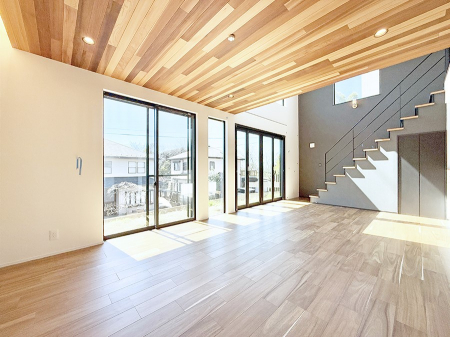 ���r���O�@���������R�Ɖ�b�����܂��A�S�n�悢�ЂƂƂ�