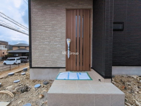 ���ց@�O��