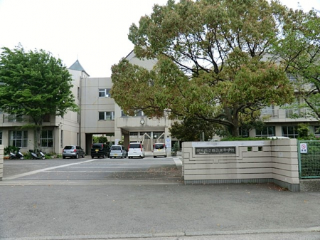 ���ӊ��@���w�Z 2200m ���؎s���r�������w�Z