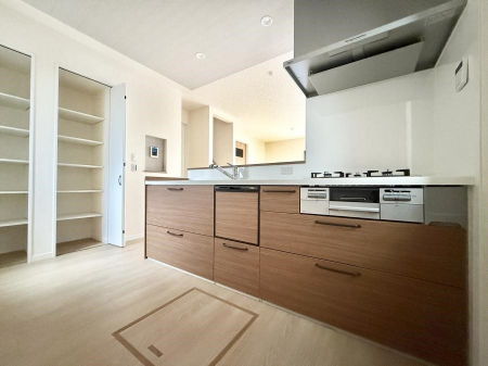 �L�b�`���@�������V���v���ŋ@�\�I�A�����g���₷���L�b�`��