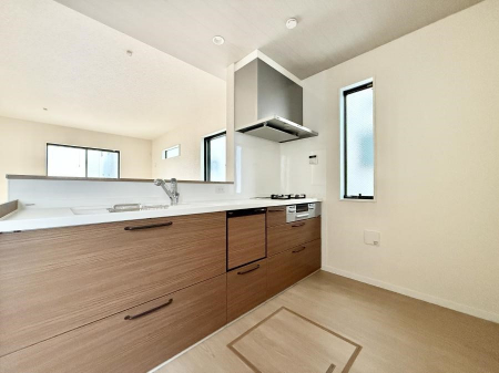 �L�b�`���@�������Ƒ����J��[�߂�A������̂���L�b�`��