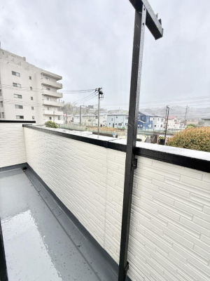 �o���R�j�[�@������ �G�߂̈ڂ낢����������J���I�ȋ�Ԃł�