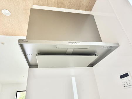 ���̑����ρ@�ݔ����������̏��C����������C��ɗU������A�����I�ɔr�����ł��܂��B