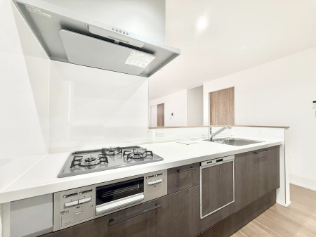 �L�b�`���@�������Ƒ��ƂȂ���A�R�~���j�P�[�V�����̏�