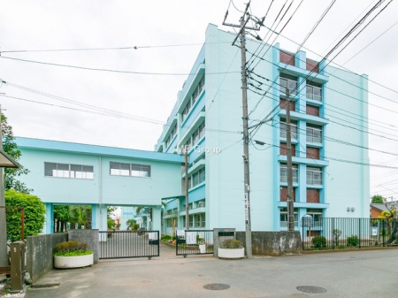 ���ӊ��@���w�Z 890m �����s�����򒆊w�Z