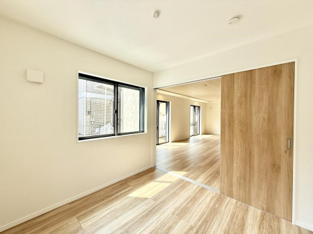 �q�������@�������v���C�x�[�g��ԂƂ��ĐÂ��ŗ�������������񋟂��Ă���܂�