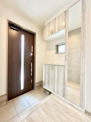 ���ց@������ �V���v���Ŕ������A���K�ȕ�炵�̓����