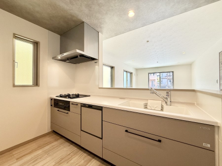 �L�b�`���@�������V���v���Ŕ������S�n�悢���Ԃ𐶂ރL�b�`�����