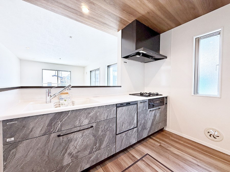 �L�b�`���@�����������������Ԃ����܂��A�Ί炠�ӂ��L�b�`��