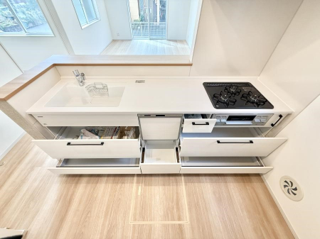 �L�b�`���@�������Ƒ����J��[�߂�A������̂���L�b�`��