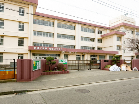 ���ӊ��@���w�Z 1300m ������s���~�����w�Z