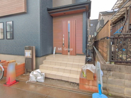 ���ց@�O��