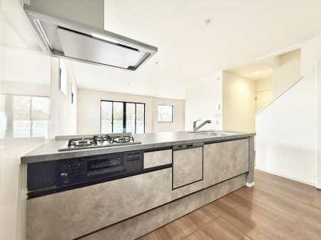 �L�b�`���@�������V���v���Ŕ������S�n�悢���Ԃ𐶂ރL�b�`�����