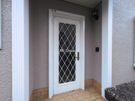 ���ց@�O��