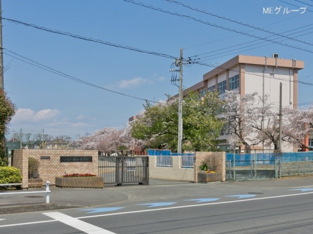 ���ӊ��@���w�Z 400m �����q�s���茴���w�Z