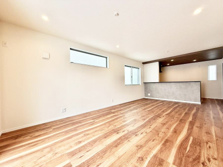 ���r���O�@���������R�Ɖ�b�����܂��A�S�n�悢�ЂƂƂ�