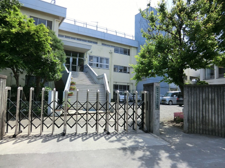 ���ӊ��@���w�Z 550m �������s����㏬�w�Z