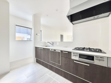 �L�b�`���@�������Ƒ����J��[�߂�A������̂���L�b�`��