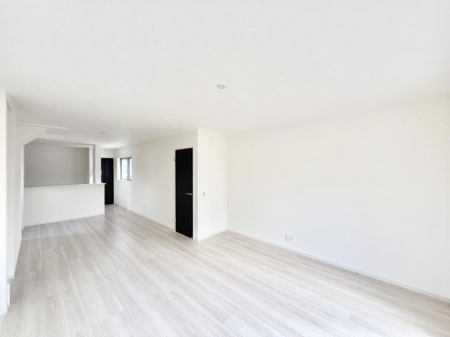 ���r���O�@���������R�Ɖ�b�����܂��A�S�n�悢�ЂƂƂ�