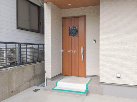 ���ց@�O��