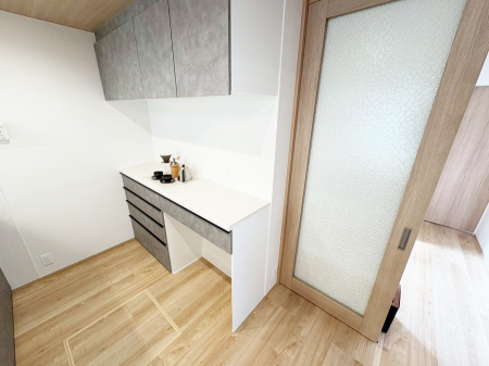 �L�b�`���@�������L���C�ɕЕt���A�g���₷���L�b�`��