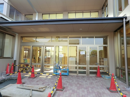 ���ӊ��@�c�t���E�ۈ牀 800m �����ۈ牀