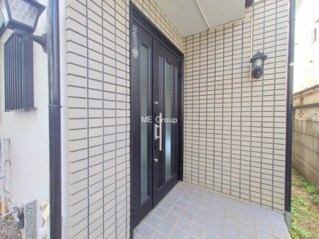 ���ց@�O��